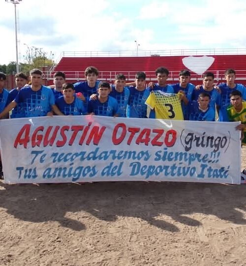 Emotiva despedida para el joven jugador del Deportivo Itatí que falleció luego de un accidente vial