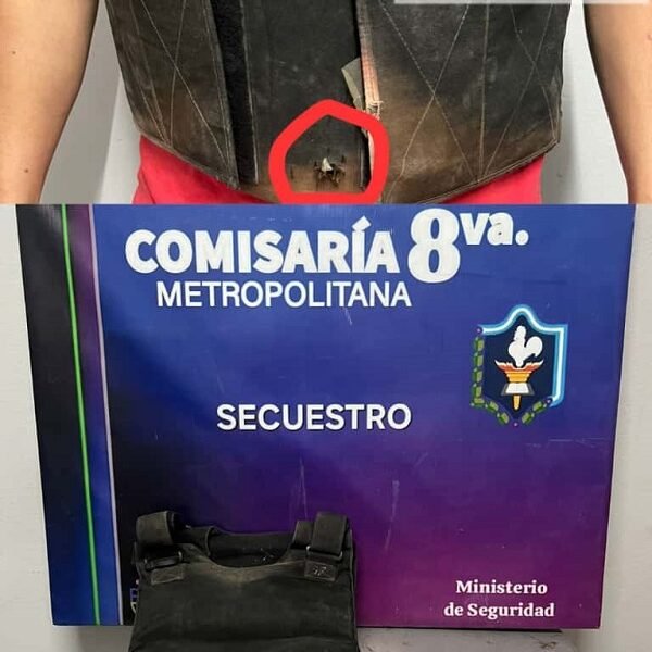 Resistencia: lo fueron a buscar por un robo a mano armada y atacó a un policía con un cuchillo