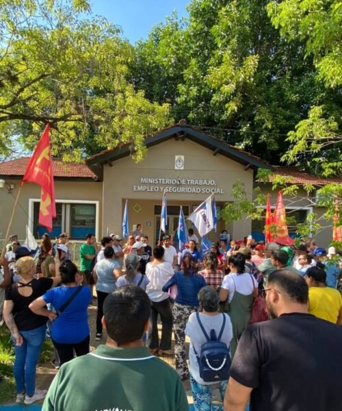 Movimientos Sociales en alerta por la eliminación del programa “Volver al Trabajo” y su impacto en la provincia