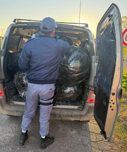Golpe al comercio ilegal: secuestran un millonario cargamento de ropa sin aval aduanero en La Eduvigis
