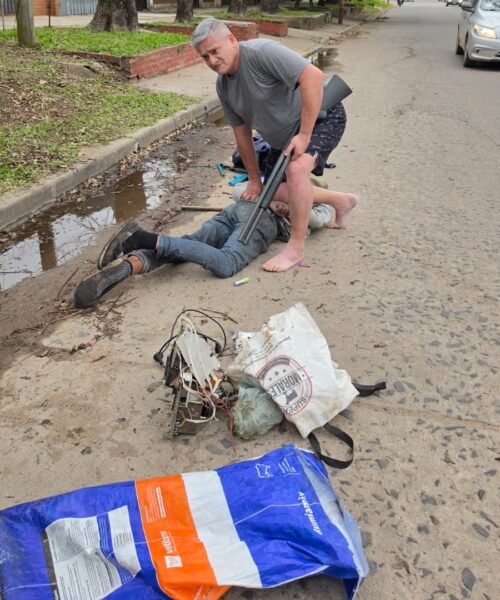Policía en acción: Olivello atrapó un hombre en situación de calle que robaba cables