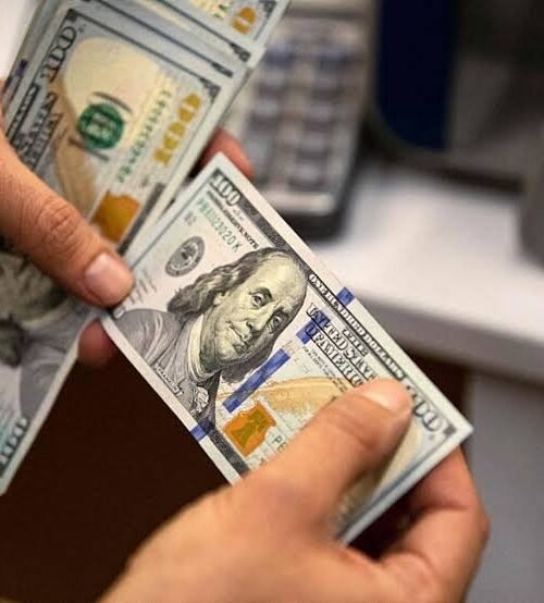 La Argentina se abarató en dólares por segundo mes consecutivo, según el índice de precios relativos de Fundar